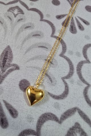 Collar corazón dorado
