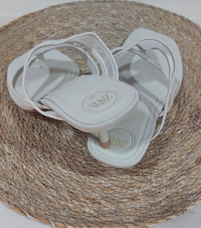 Sandalias Zara beige tacón fino - 39