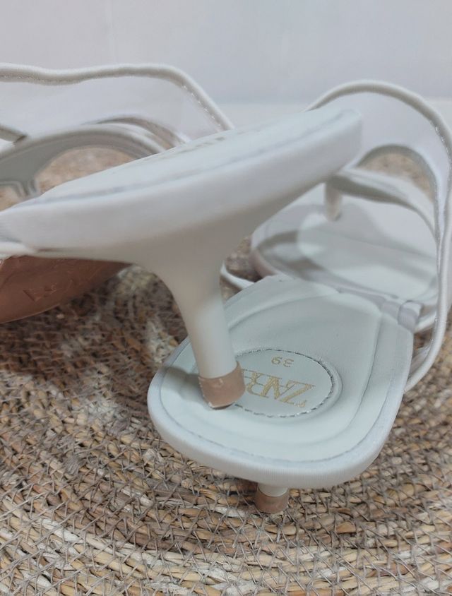 Sandalias Zara beige tacón fino - 39