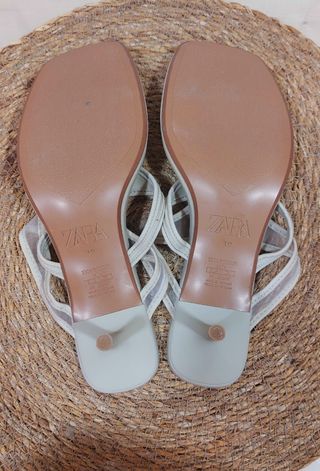 Sandalias Zara beige tacón fino - 39
