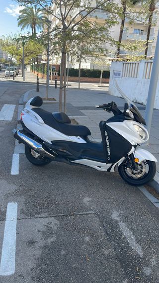 Baxter - Manta Suzuki Burgman 650 CV