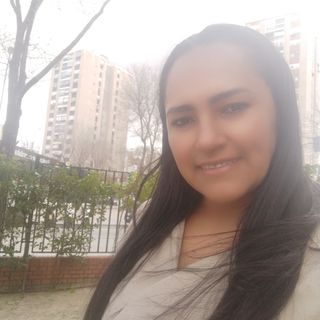CUIDADORA DE PERSONAS MAYORES 