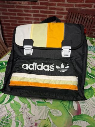 Mochila Adidas vintage 70-80 conenplas!