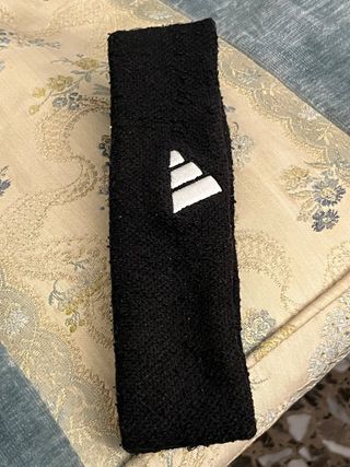 Polsino e Fascia Adidas neri