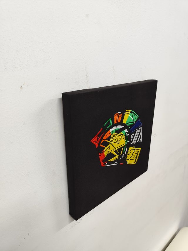 Cuadro bordado casco Valentino Rossi