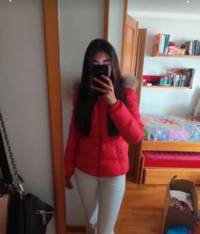 Abrigo rojo Tommy Hilfiger