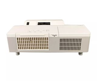 Proyector Hitachi CP-AX3503 ultra corta distancia