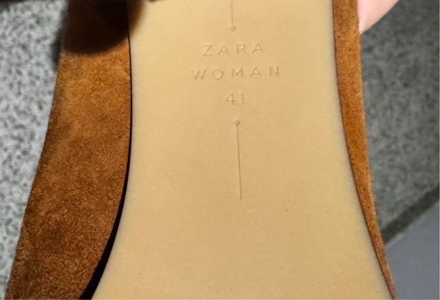 Botines de piel tacón con aberturas