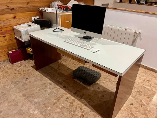 Escritorio moderno - cristal y madera