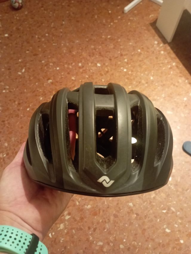 Casco bici Nesta Mondo negro