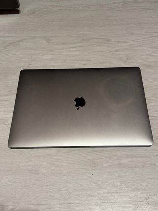 MacBook Pro 15" 2019 Silver