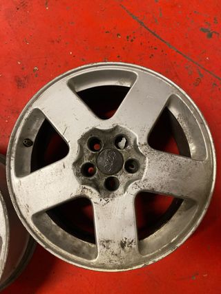 4 Llantas Audi 16" Originales
AudiA3 turbo año2000