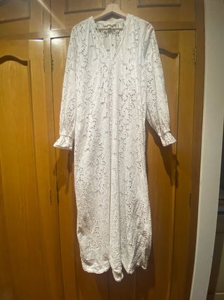 Vestido blanco bordado