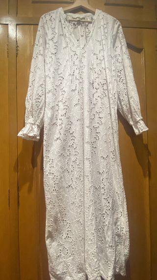 Vestido blanco bordado