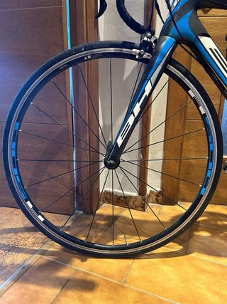 BICICLETA DE CARRETERA BH G5