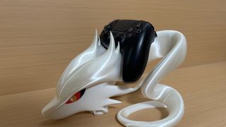 Soporte mando PS5-Xbox Reshiram