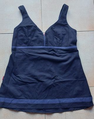 Top negro c/ detalles azules