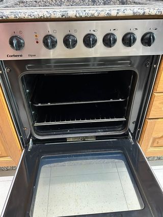Vitrocerámica  y horno corbero