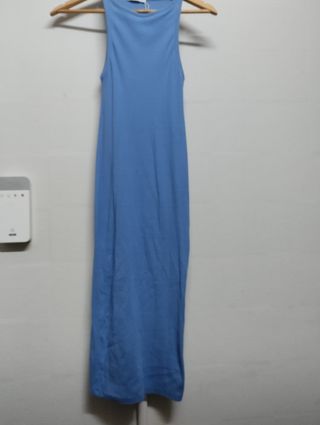 Vestido midi azul cómodo