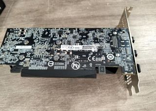 Tarjeta de video GIGABYTE GTX 1050
