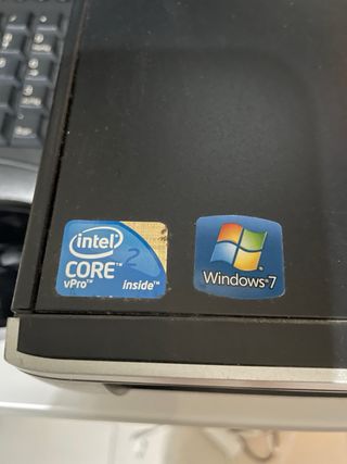Ordenador HP, monitor asus, teclado y ratón 