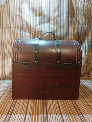 Baúl madera antiguo