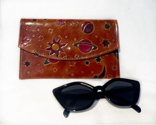 Cartera-billetera cuero estampada
