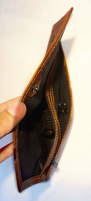 Cartera-billetera cuero estampada