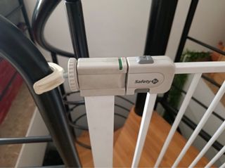 Puerta seguridad bebé Safety 1st