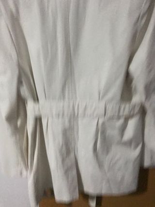 Gabardina blanca mujer