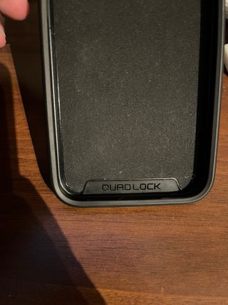 Custodia QuadLock iPhone 13