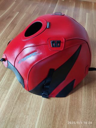 Cubredepósito Bagster Honda CBR 600F