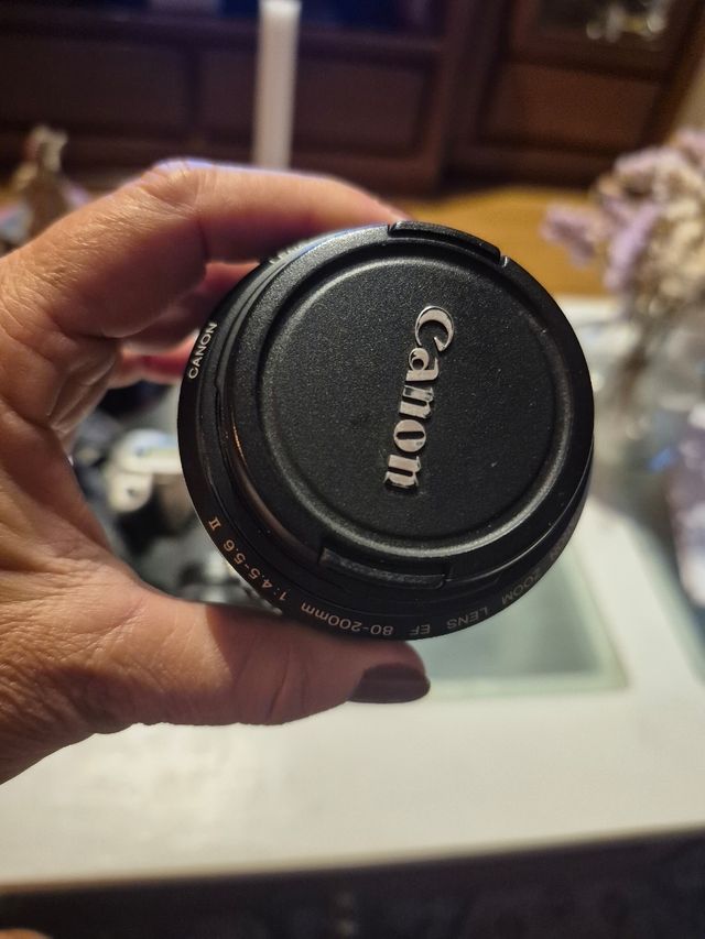 Cámara Canon EOS 300 + Objetivo.