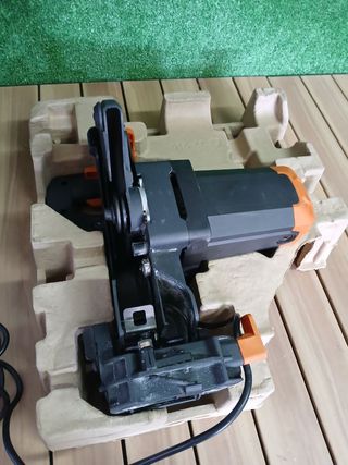 Sierra ingletadora Evolution R210SMS+