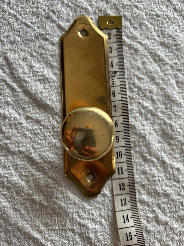 8 Tiradores dorados para armario