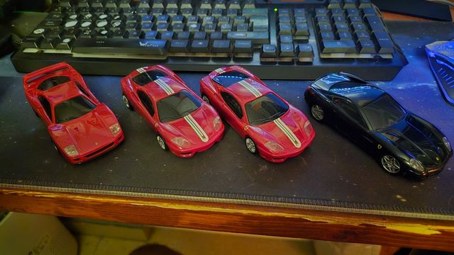 Edición Limitada - Promo Ferrari Repsol de los 00'