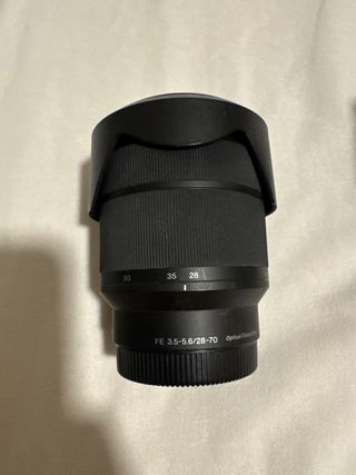 Sony α7 III: Fotocamera Mirrorless + Ottica 28-70 