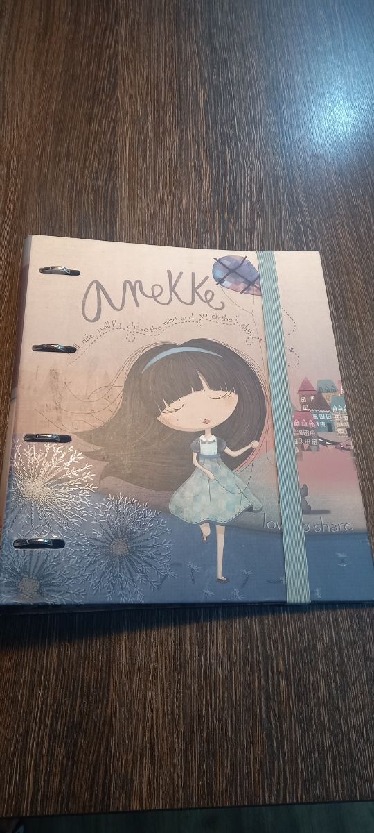 Archivador Anekke: carpeta original