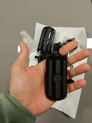 Reposapiés moto - Negro
Harley Davidson
Glide etc.