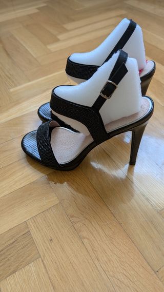 Zapatos tacón fiesta negros
