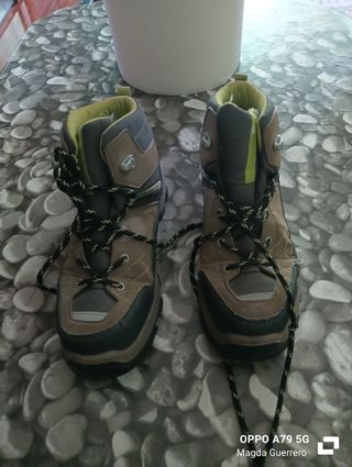 Botas Quechua montaña niño