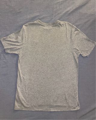 Camiseta Nike gris M