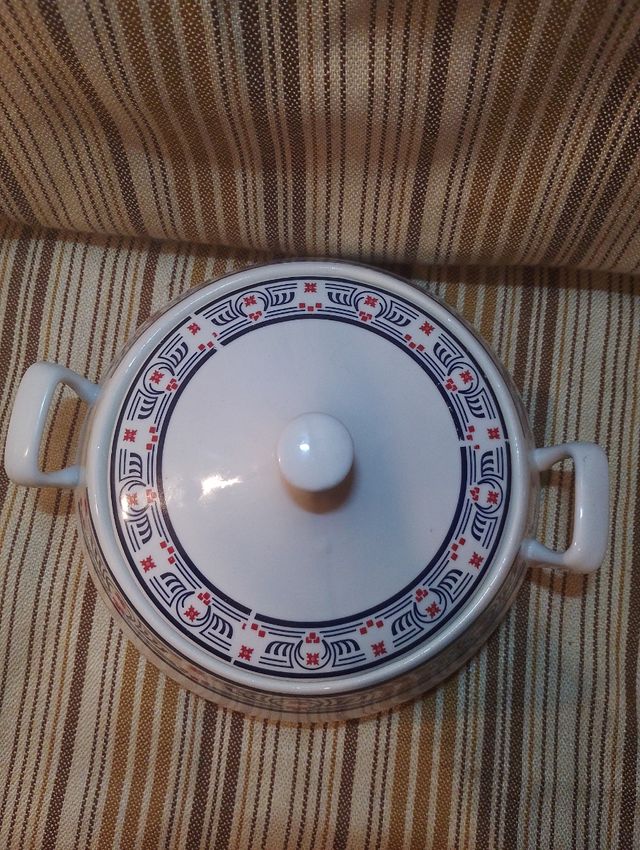Sopera vintage porcelana azul y blanca
