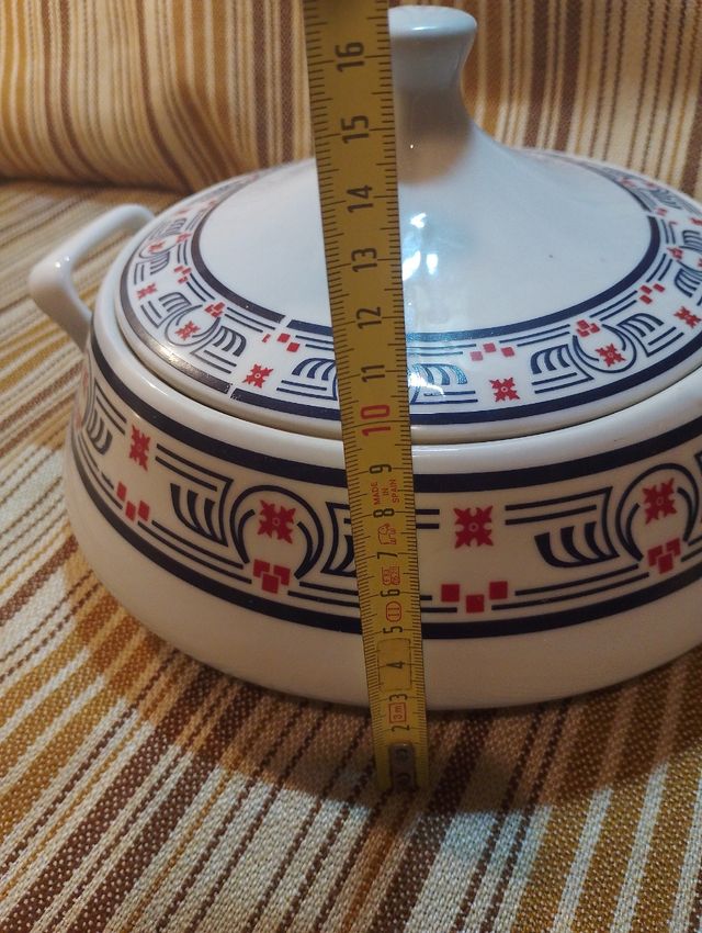 Sopera vintage porcelana azul y blanca