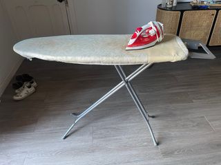 Tabla planchar + plancha de ropa 