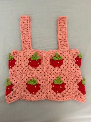 Top crochet rosa y rojo