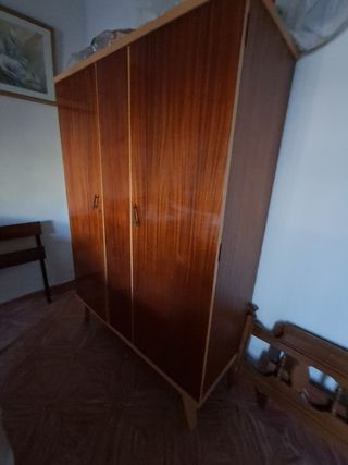 Armario vintage madera 128x52x184