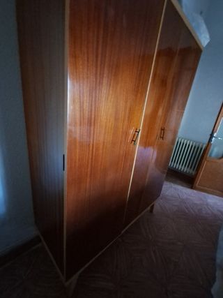 Armario vintage madera 128x52x184