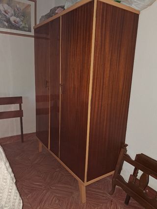 Armario vintage madera 128x52x184