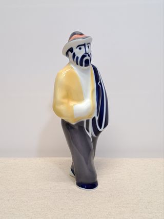 Figura Sargadelos: Cuarto Estado